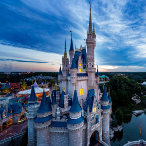 Disneyland&reg; Paris : 1 Jour 2 Parcs avec Transport